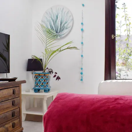 Ocra Apartment *